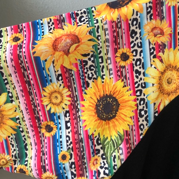 Zarape sunflower woman’s top - Picture 2 of 4